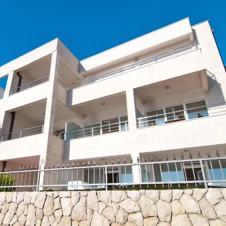 With Balcony And Sea View S2 * Ντουμπρόβνικ