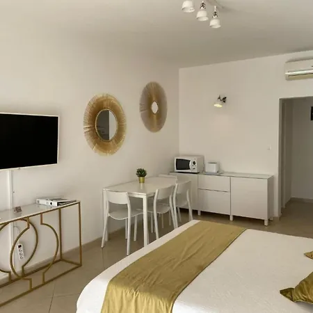 With Balcony And Sea View S2 Apartment Dubrovnik